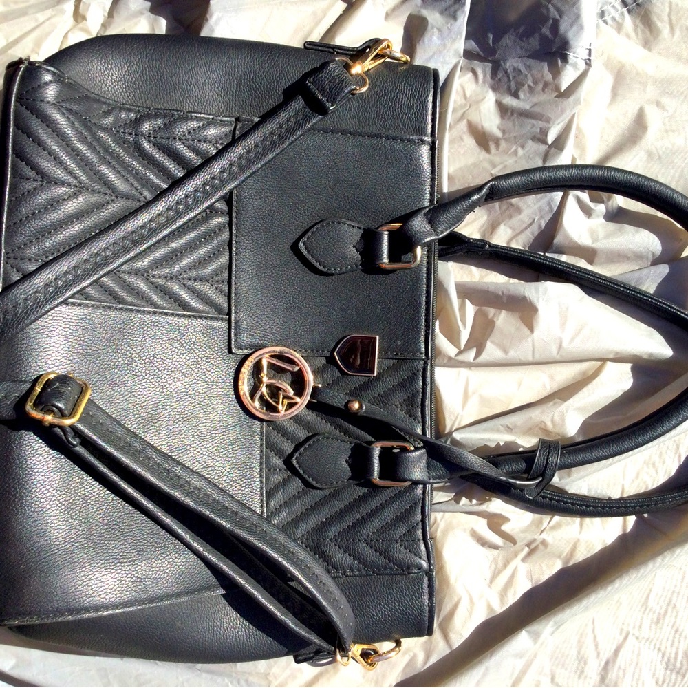 Black tote womens handbag